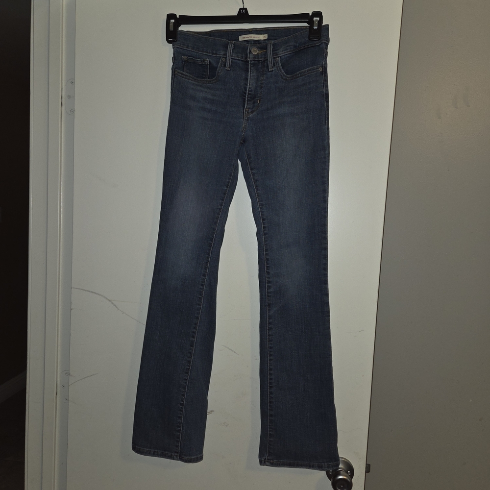 Levi's Women's Boot Cut Jeans in Blue 27